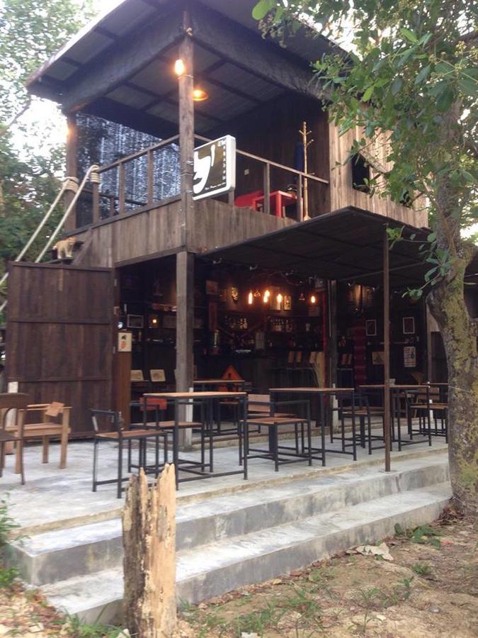 فندق The Shadow House & Bar كو فايام المظهر الخارجي الصورة
